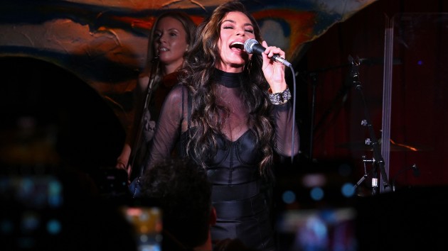 Shania Twain missed Taylor Swift's wedding because of Harry Style